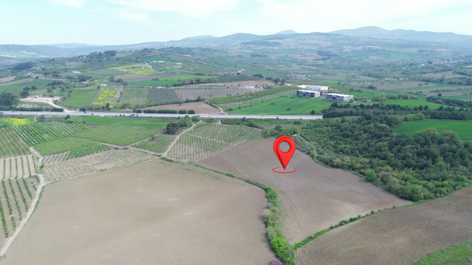 Çanakkale Merkeze Yakın Satılık Boğaz Manzaralı Tarla