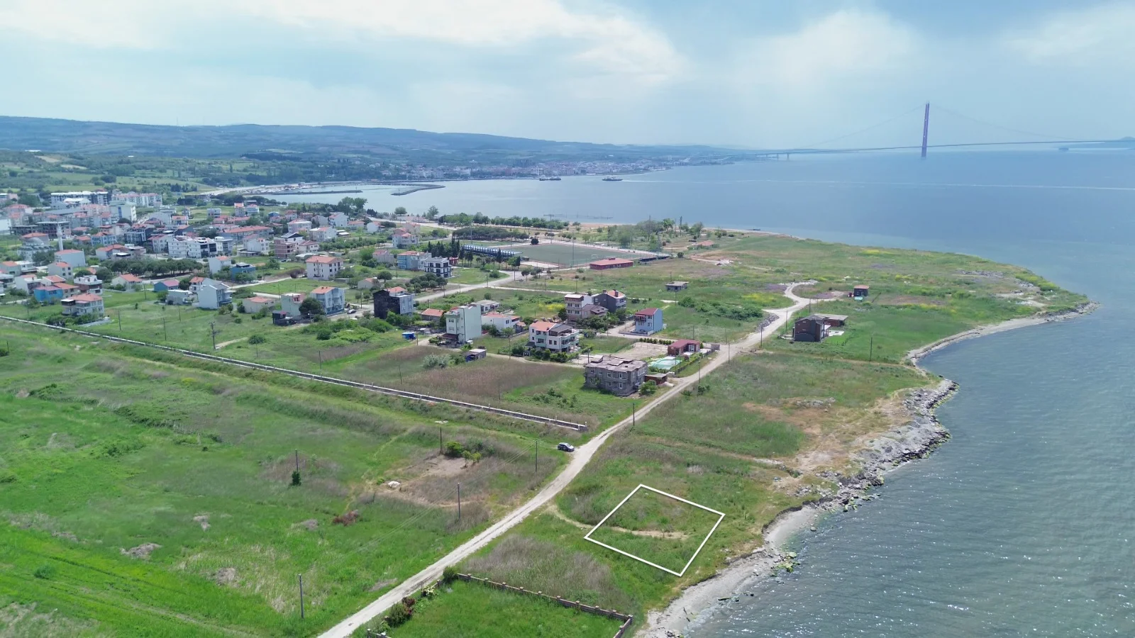 Çanakkale Lapseki Cumhuriyet Mahallesi’nde Turizm İmarlı, %50 Taban Oturumlu, 3 Kat İzinli Satılık Arsa