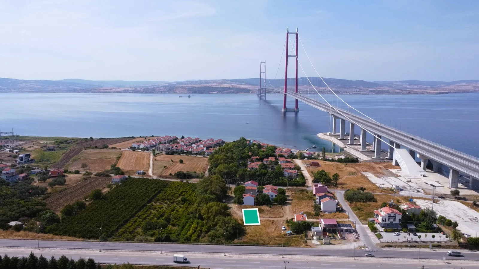 Çanakkale Lapseki'de Boğaz Manzaralı Satılık Arsa - Denize Yakın