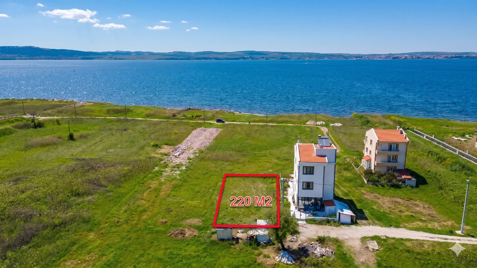 Çanakkale Lapseki Cumhuriyet Mahallesi'nde Satılık 220 m2 Kelepir Villa Arsası